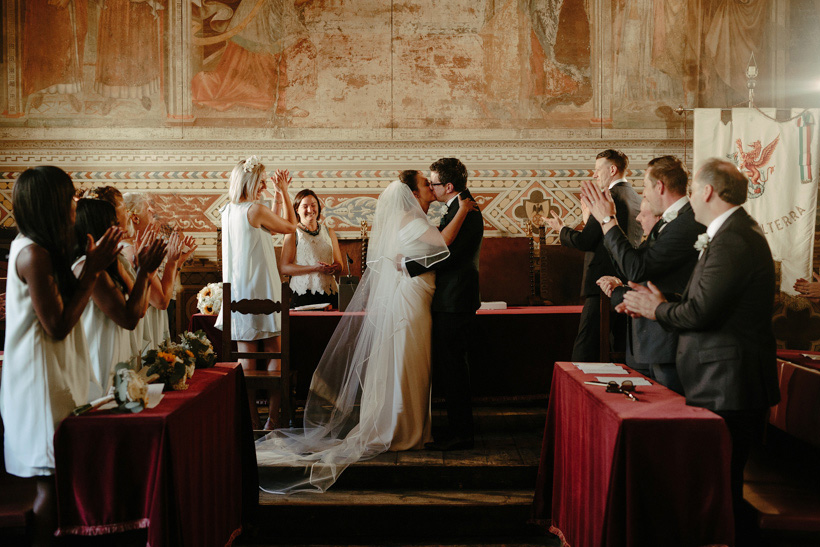 Palazzo dei Priori wedding photography